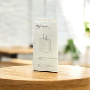 USB C 20W Power Adapter and Lightning Cable Set New